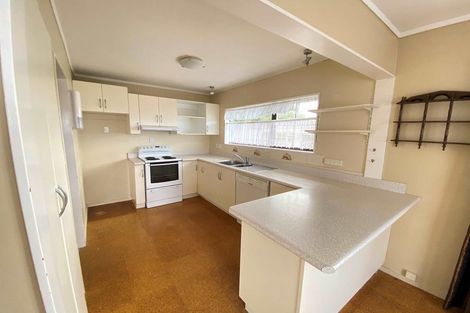 Photo of property in 20 Arahanga Grove, Maupuia, Wellington, 6022