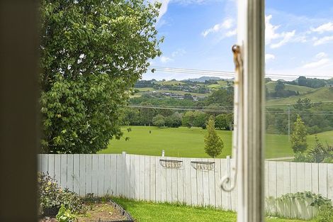 Photo of property in 64 Kaitemako Road, Welcome Bay, Tauranga, 3112