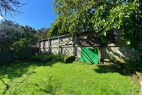 Photo of property in 17 Thomas Avenue, Te Atatu Peninsula, Auckland, 0610