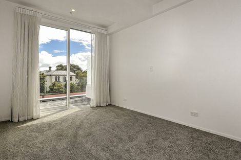 Photo of property in 304/246 Khyber Pass Road, Grafton, Auckland, 1023