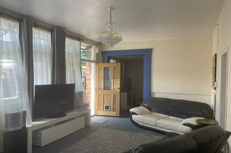 Photo of property in The Stables, 5/9 August Place, Greenlane, Auckland, 1061