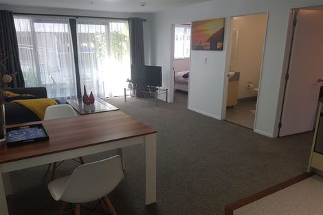 Photo of property in Dual Apartments, 203/142 Vivian Street, Te Aro, Wellington, 6011