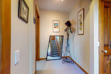 Photo of property in 123 Kelburn Parade, Kelburn, Wellington, 6012