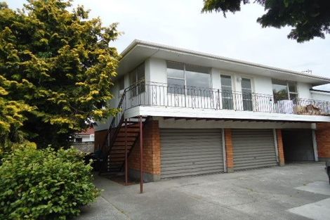 Photo of property in 2/7 Division Street, Riccarton, Christchurch, 8041