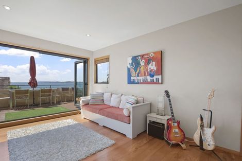 Photo of property in 31 Durness Place, Red Beach, 0932