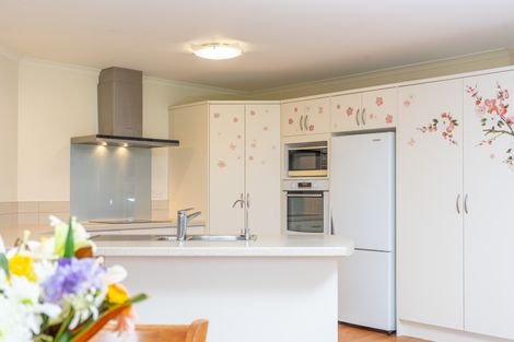 Photo of property in 27 Carrington Drive, Carterton, 5713