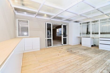 Photo of property in 9 Chard Place, Flat Bush, Auckland, 2016