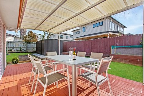 Photo of property in 3 Martin Jugum Lane, Ranui, Auckland, 0612
