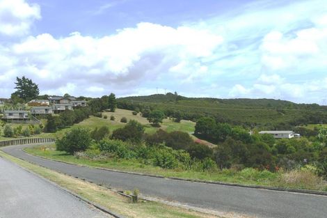 Photo of property in 25 Ash Grove Circle, Haruru, 0204