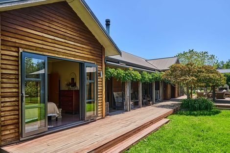 Photo of property in 96 Arcus Road, Te Horo, Otaki, 5582
