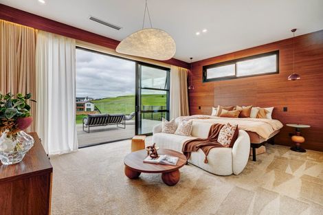 Photo of property in 10 Taha Puke Road, Okura Bush, Silverdale, 0794