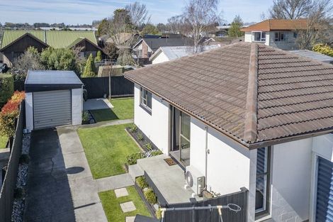 Photo of property in 1/202 Grimseys Road, Redwood, Christchurch, 8051