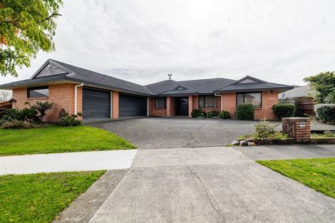 Photo of property in 66 Royal Oak Drive, Kelvin Grove, Palmerston North, 4414
