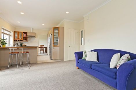 Photo of property in 6 Rosehill Way, Taradale, Napier, 4112