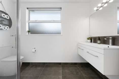 Photo of property in 20 Lamborn Drive, Papakura, 2110