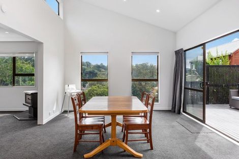 Photo of property in 3 Oak Avenue, Paremata, Porirua, 5024