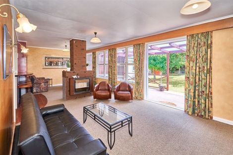 Photo of property in 5 Vernon Avenue, Takaro, Palmerston North, 4412