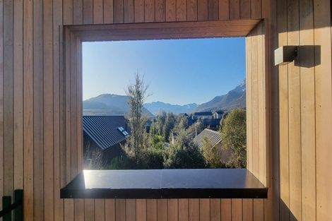Photo of property in 6 Arran Lane, Jacks Point, Queenstown, 9371