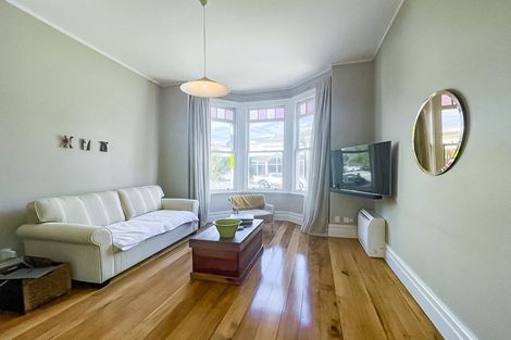 Photo of property in 15 Elizabeth Street, Mount Victoria, Wellington, 6011