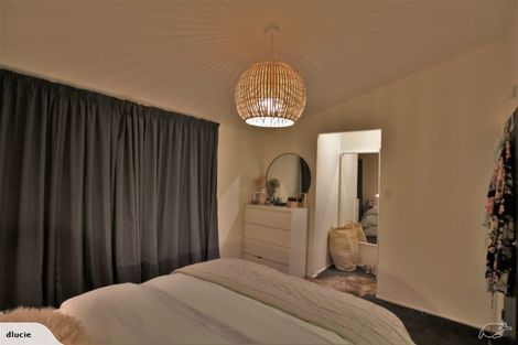 Photo of property in 1/2 Finlow Drive, Te Atatu South, Auckland, 0610