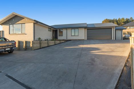 Photo of property in 179 Ballintoy Park Drive, Welcome Bay, Tauranga, 3175