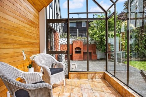 Photo of property in 306 Yaldhurst Road, Avonhead, Christchurch, 8042