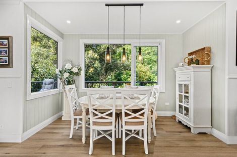 Photo of property in 55 Hauraki Road, Leigh, Warkworth, 0985