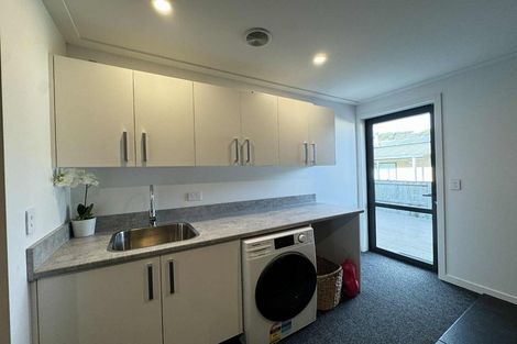 Photo of property in 13 George Street, Waihola, Milton, 9073