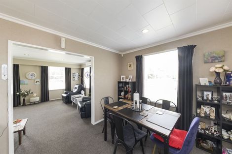 Photo of property in 1 Capri Place, Awapuni, Palmerston North, 4412