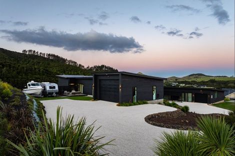 Photo of property in 84 Robert Hastie Drive, Mangawhai, 0573