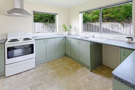 Photo of property in 17 Liddesdale Place, Papakura, 2110