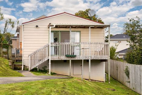 Photo of property in 1/12 Kelkirk Street, Kelston, Auckland, 0602