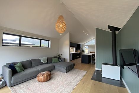 Photo of property in 50 Corriedale Road, Jacks Point, 9371