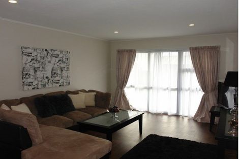 Photo of property in 2/26 Picton Avenue, Riccarton, Christchurch, 8011