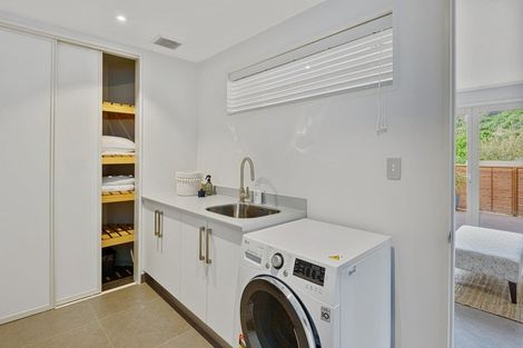 Photo of property in 15 Fineran Lane, Cashmere, Christchurch, 8022