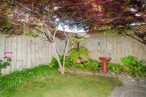 Photo of property in 30 San Bernadino Drive, Henderson, Auckland, 0612