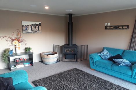 Photo of property in 43 Loburn Terrace Road, Loburn, 7472