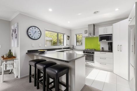 Photo of property in 32 Havana Rise, Grenada Village, Wellington, 6037