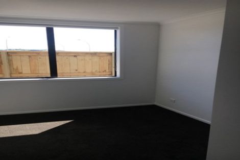 Photo of property in 37 Livingstone Drive, Papamoa Beach, Papamoa, 3118