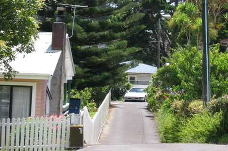 Photo of property in 22 Holbrook Street, Blockhouse Bay, Auckland, 0600