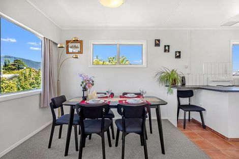 Photo of property in 10 Cornwall Place, Stoke, Nelson, 7011