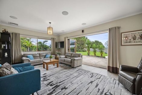 Photo of property in 309 Kahikatea Flat Road, Waitoki, Kaukapakapa, 0871