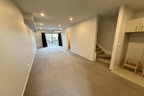 Photo of property in 26/11 Ray Small Drive, Papakura, 2110