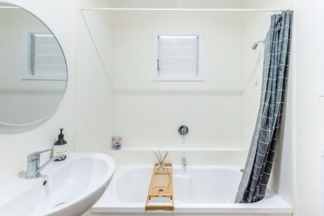 Photo of property in 96 Arawhata Road, Paraparaumu, 5032