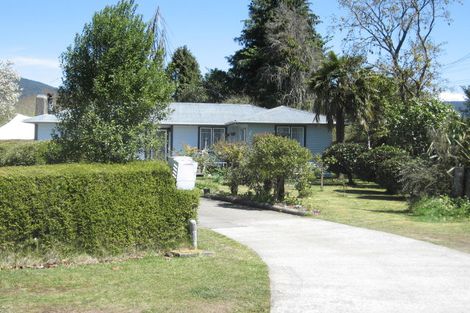 Photo of property in 43 Tongariro Road, Turangi, 3334