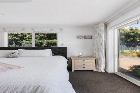 Photo of property in 73 Bert Wall Drive, Omokoroa, 3114