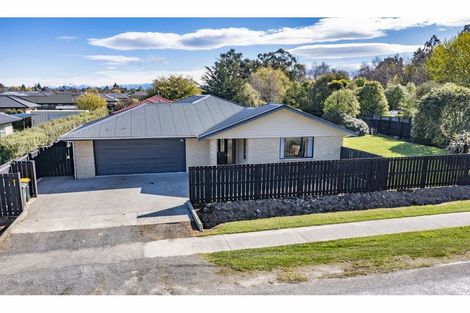 Photo of property in 107 High Street, Oxford, 7430