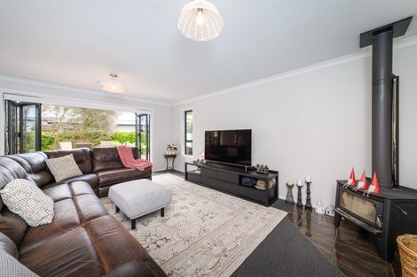 Photo of property in 25 Trump Place, Kelvin Grove, Palmerston North, 4414