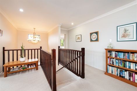 Photo of property in 34 Sapperton Drive, Henderson, Auckland, 0612