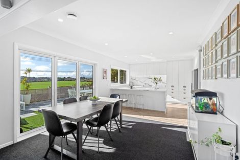 Photo of property in 73 Kawiu Road, Levin, 5510